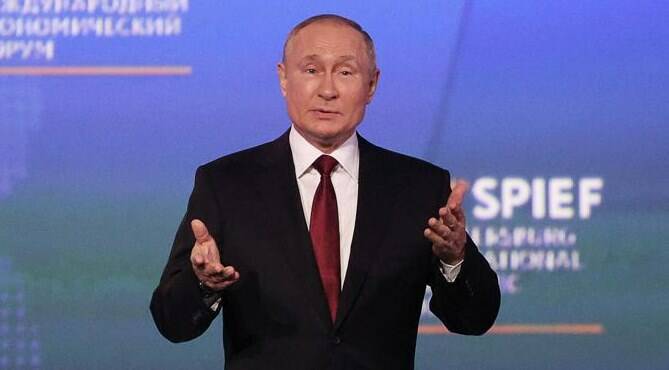 Putin: “C’è una rivoluzione in atto, ma l’Occidente è cieco. Nulla tornerà come prima”