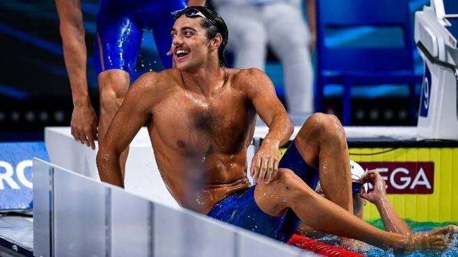 Ceccon in semifinale al Mondiale di nuoto: tempo da record italiano nei 50 farfalla