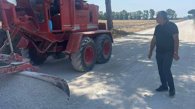 Strade rurali nelle campagne di Maccarese, Caroccia: “Al via i lavori di risistemazione di via Campo Salino”