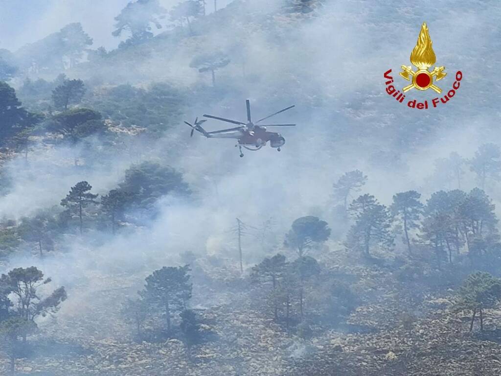 incendio sud pontino