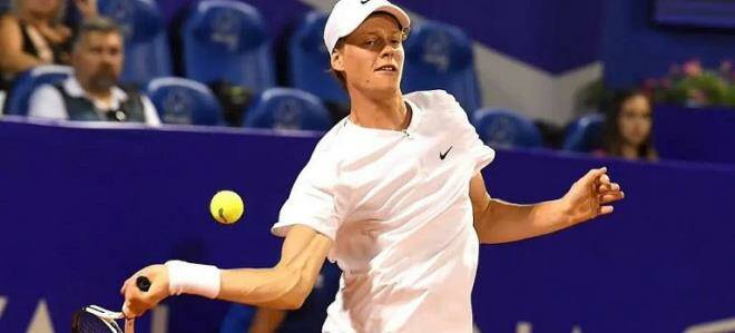 Tennis, Jannik Sinner è decimo nella classifica mondiale Atp