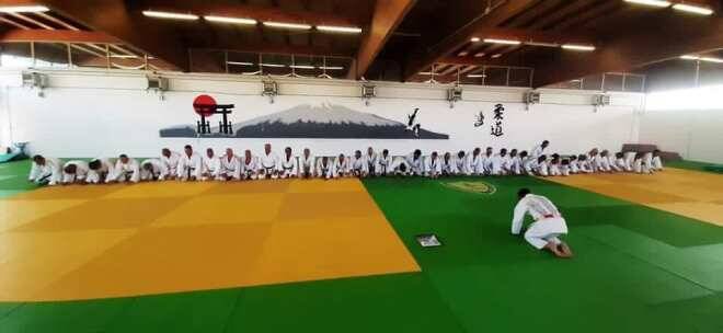‘La storia del Club più titolato al mondo – 40 anni Karate Fiamme Gialle’: presentato il libro a Castel Porziano