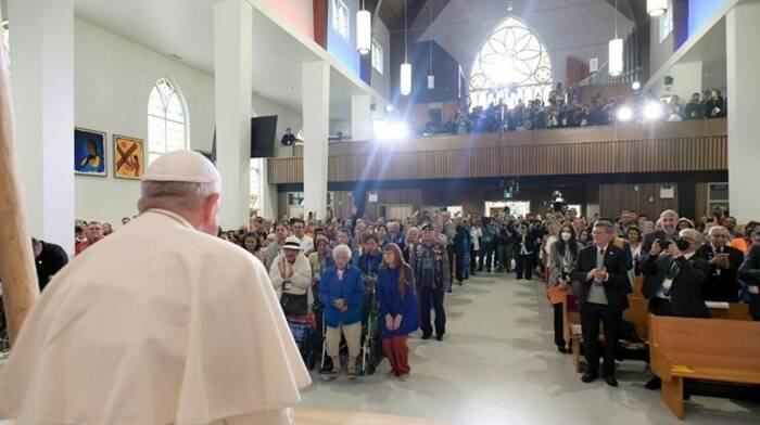 Abusi sugli indigeni canadesi, il Papa: “La vergogna di noi credenti non deve mai cancellarsi”
