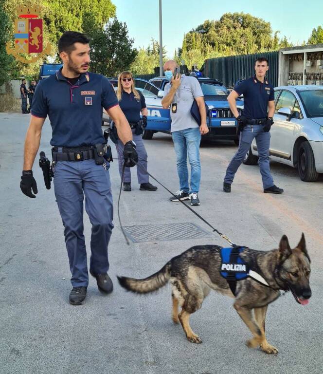 Anzio, blitz negli appartamenti Ater di Corso Italia: sgomberi e sequestri