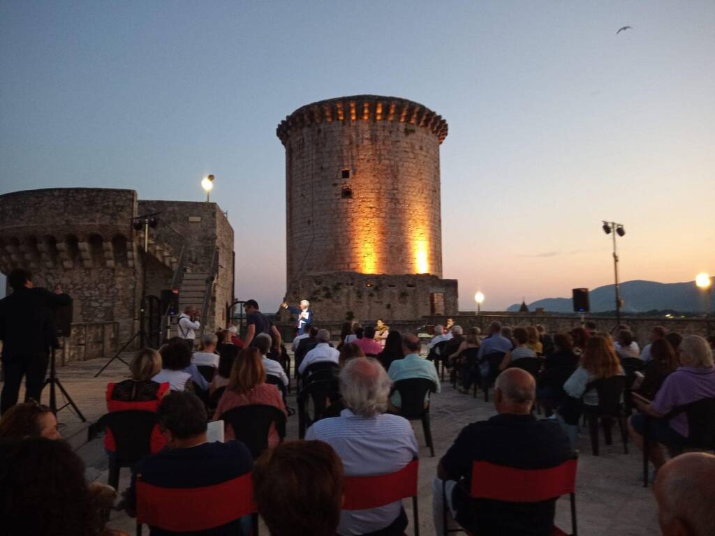 A Fondi arriva ”Dillo alla Luna – Musica e Poesia sotto il cielo di agosto”