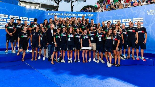 Europei di Nuoto, l’Italia vince il Medagliere: è la prima volta nella storia