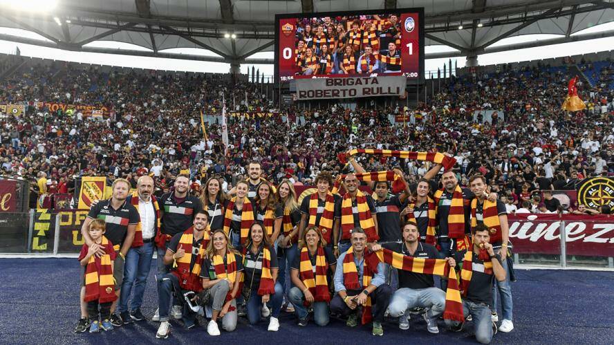 Gli Azzurri del nuoto e della pallanuoto allo Stadio Olimpico: la Roma celebra i suoi tifosi