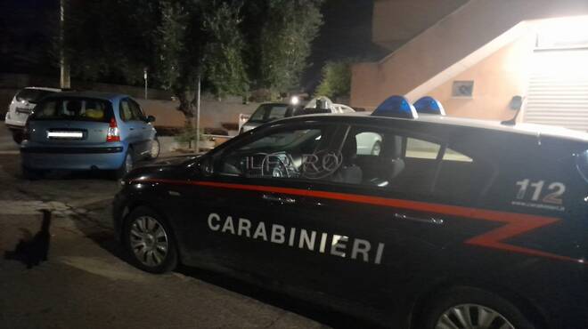 Ardea, entra in palestra e semina il panico per far iscrivere il figlio: intervengono i Carabinieri