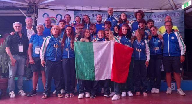 Nuoto Pinnato, apoteosi ai Mondiali: l’Italia colleziona 22 medaglie
