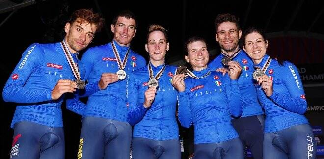 Mondiali di Ciclismo, notte azzurra in Australia: la staffetta mista è argento