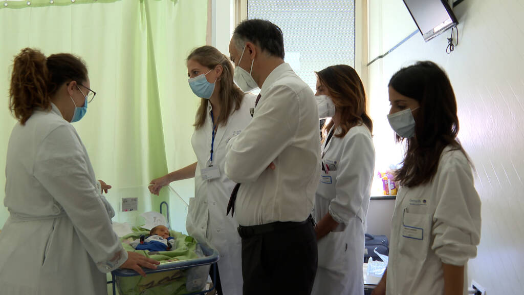 Roma: operati in utero due gemellini affetti da sindrome da trasfusione feto-fetale