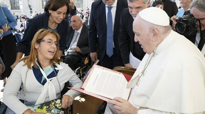 Sinodo: in Vaticano i disabili consegnano al Papa i frutti della sessione di ascolto