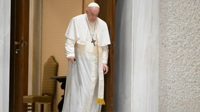 Lavoro, il monito del Papa: “Basta donne in attesa di un figlio cacciate via”