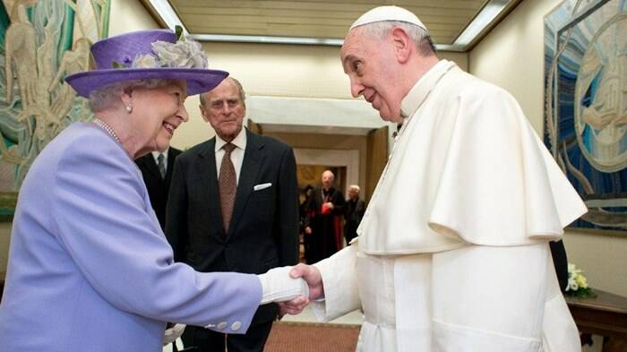 Il dolore del Papa per la morte della Regina Elisabetta: “Esempio di devozione al dovere”