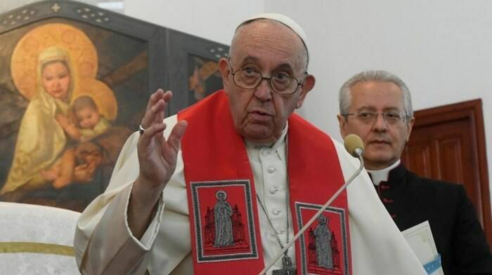 Il Papa abbraccia la piccola comunità cattolica del Kazakistan: “Siate palestre di condivisione”