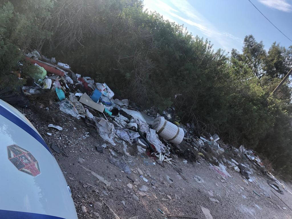 Ardea, è guerra ai rifiuti abbandonati in strada: zozzoni individuati e multati
