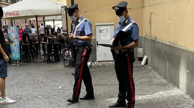 Furti e rapine nella Capitale: i carabinieri arrestano 8 persone