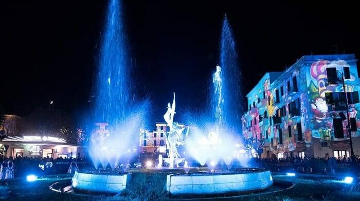 A Gaeta è già Natale: boom di presenze per l’inaugurazione di “Favole di Luce” 2022