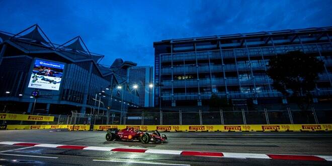 Ferrari, Leclerc conquista la pole position a Singapore: “Puntiamo alla vittoria”