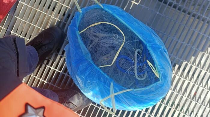 Pescatori di frodo nelle acque del golfo di Gaeta: maxi sequestro di reti e nasse
