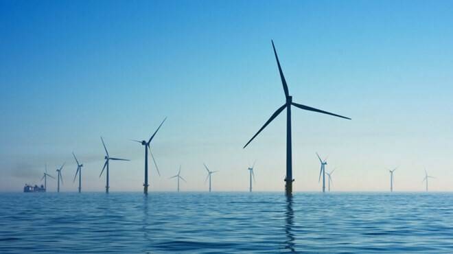 Impianto eolico in mare davanti alle coste di Montalto di Castro, il Comune stoppa le polemiche
