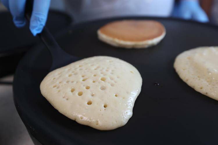 Dopo wurstel e tramezzini al salmone ora c’è il rischio listeria anche nei pancake