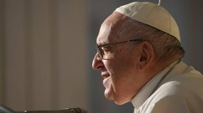 Il Papa mette in guardia dalle lamentele: “State attenti, sono un veleno alla vita”