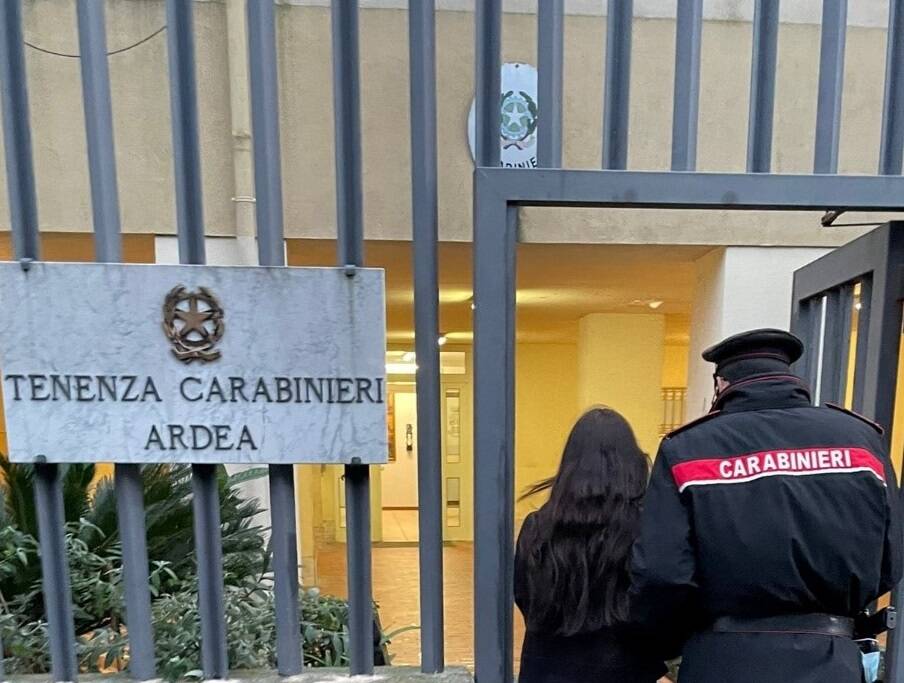 Ardea, minaccia di morte la ex sul posto di lavoro: arrestato 48enne