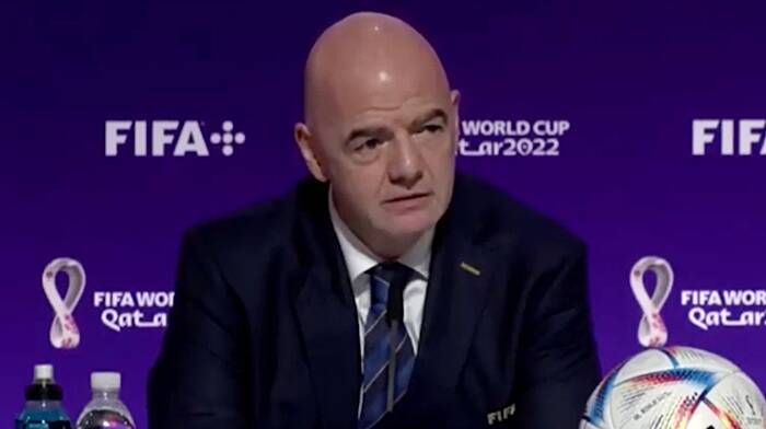 Infantino elogia il Qatar: “Mondiali top. I diritti umani? In campo si gioca a calcio”