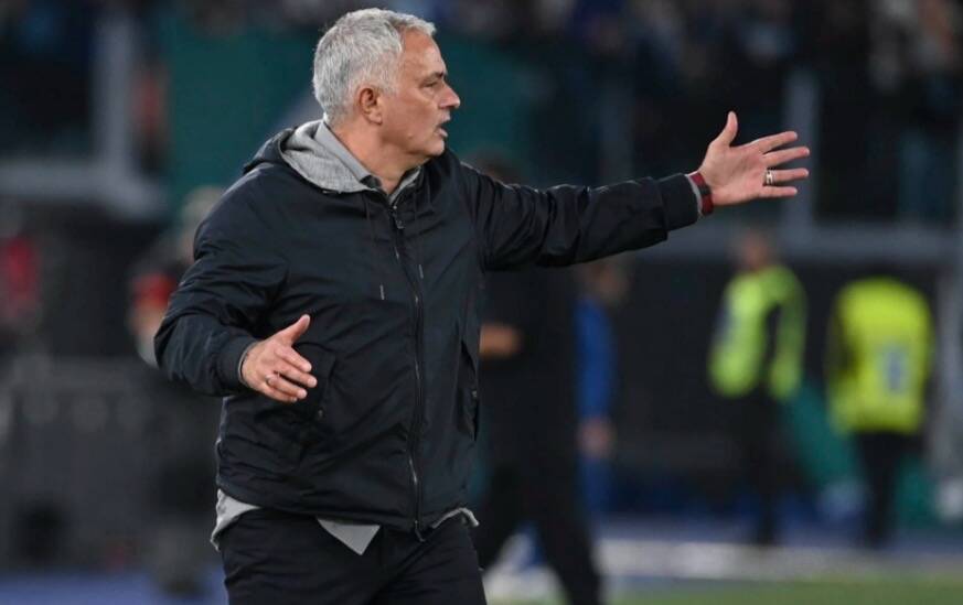 Lazio-Roma, Mourinho: “Meglio un punto che nulla. Con Sarri ci vogliamo bene”