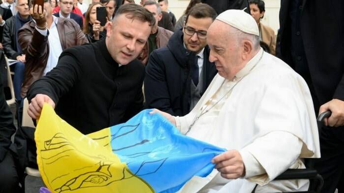 Il grido del Papa: “In Ucraina si ripete quanto accaduto con lo sterminio degli ebrei”