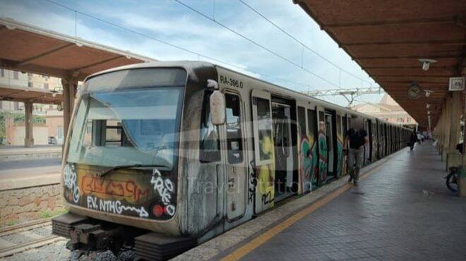 Roma-Lido, “Dalla criticità al disastro”: il monitoraggio del Comitato pendolari