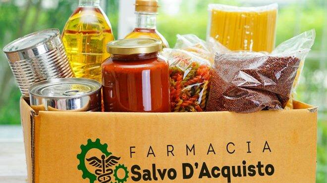 Feste solidali: alla Farmacia Salvo D’Acquisto di Palidoro si può donare cibo e vestiario per le famiglie ucraine