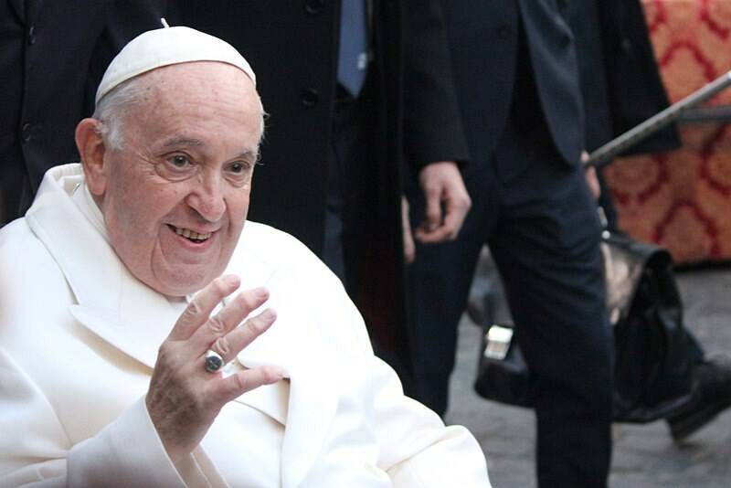 “Abbi cura di lui”: il messaggio di Papa Francesco per la Giornata Mondiale del Malato 2023