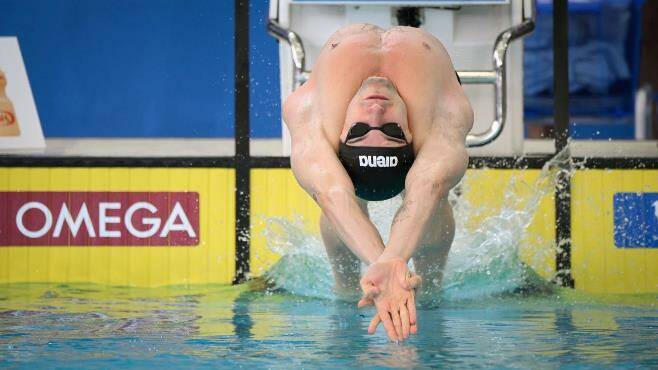 Mondiali di Nuoto, l’Italia conquista due argenti: 4×50 mista e 100 dorso sul podio