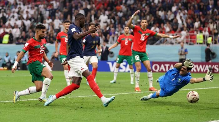 Qatar 2022, finisce la favola Marocco: Francia in finale con l’Argentina