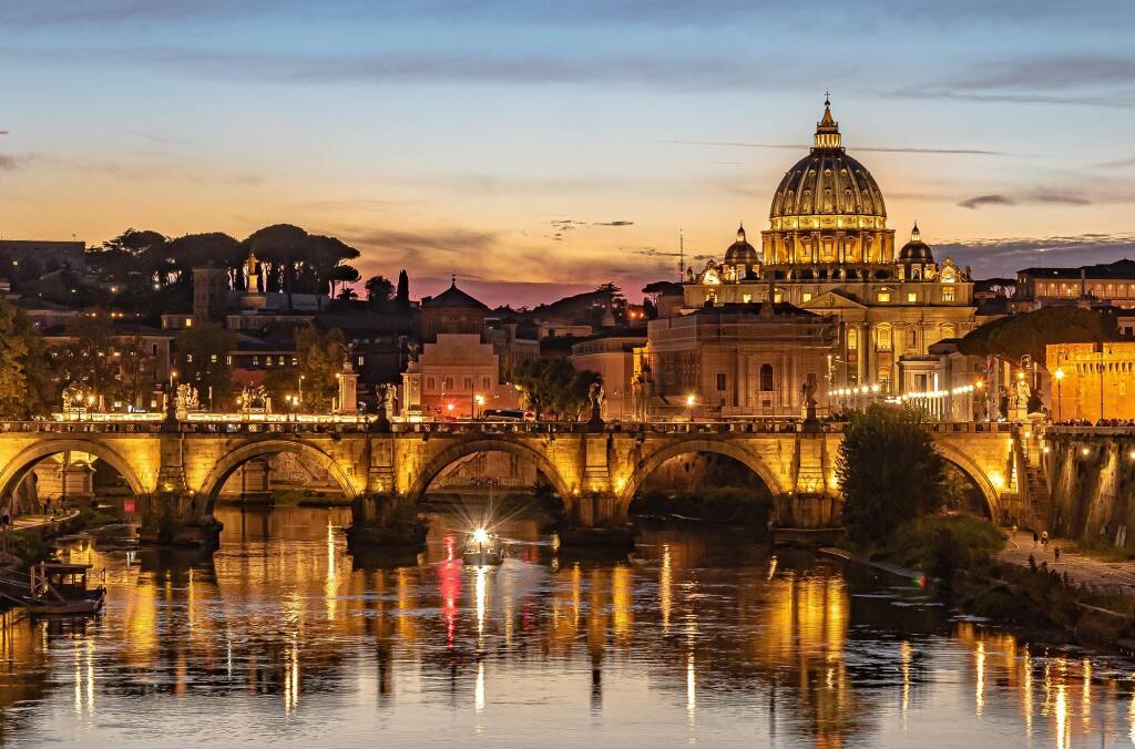 Roma la città preferita dai turisti: crescono le domande per lasciare i bagagli senza rischi