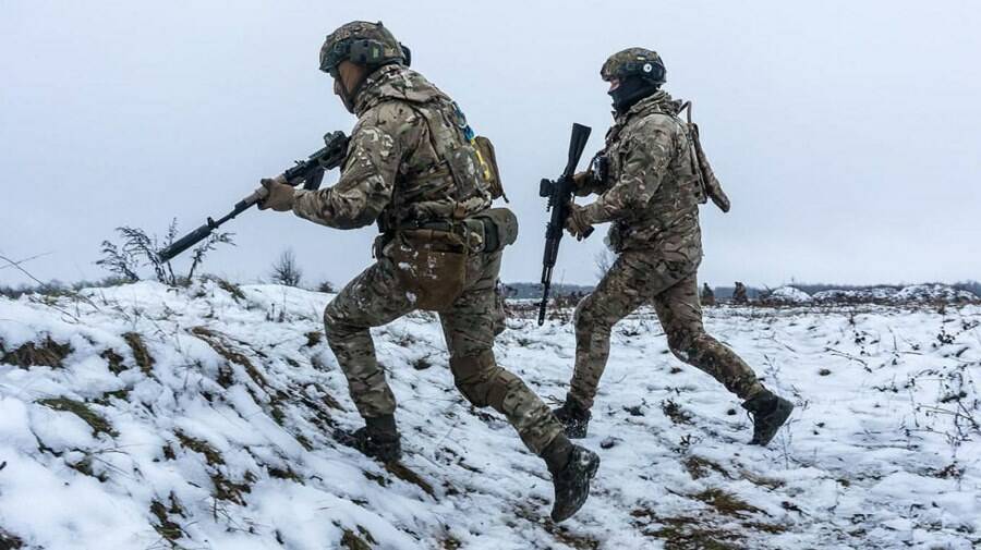 Ucraina, pioggia di missili russi anche a Natale: colpita Kherson, almeno 10 morti