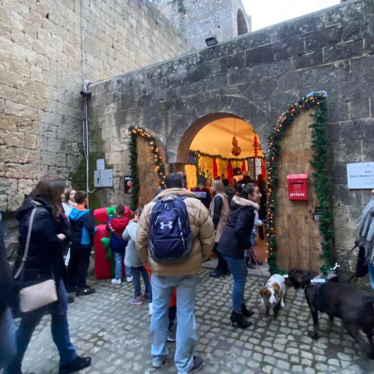 Tarquinia, tornano l’ufficio postale di Babbo Natale, il Polo Nord e il giardino incantato