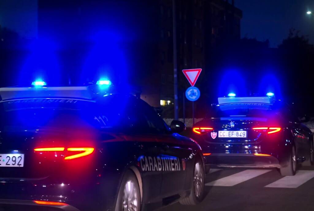 Agguato a Ostia, 5 colpi di pistola: ucciso un uomo in via del Sommergibile