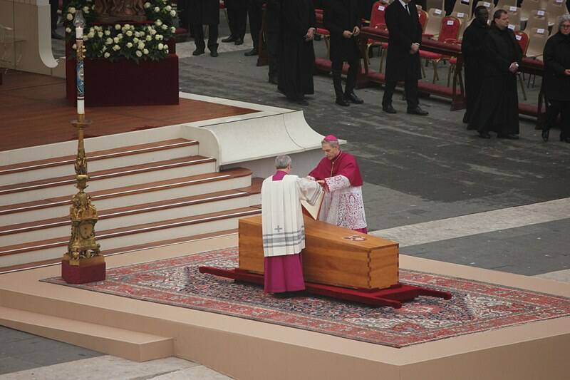 funerali papa emerito benedetto xvi