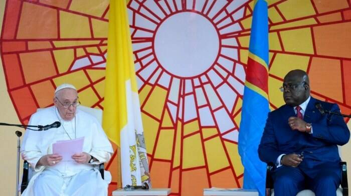 Il grido del Papa da Kinshasa: “Basta sfruttare o saccheggiare: giù le mani dall’Africa”