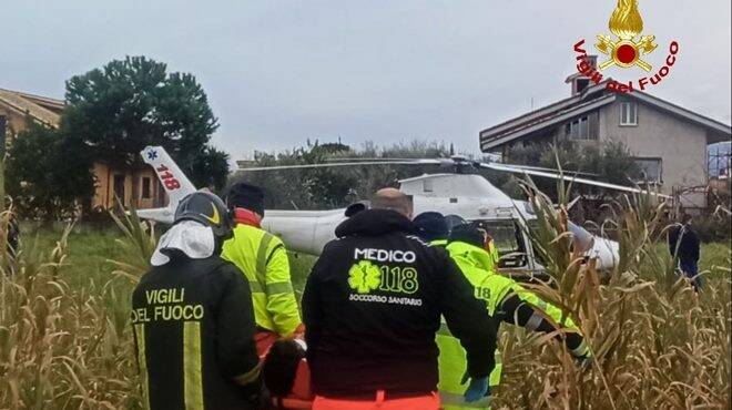 Minturno, schianto tra un’auto e un furgone: interviene l’eliambulanza