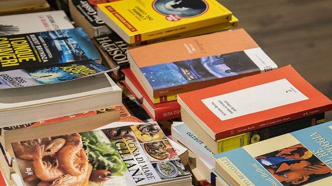 Diffondere la cultura: alla Farmacia Salvo D’Acquisto di Palidoro è attivo il BookCrossing per lo scambio di libri