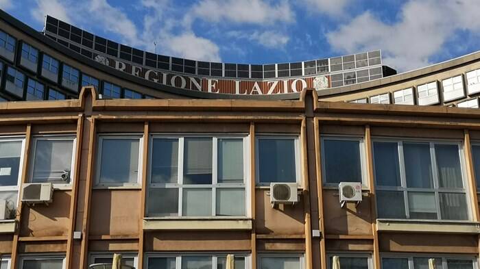 Sanità Lazio, firmato l’accordo tra Regione e sindacati sulla stabilizzazione dei precari