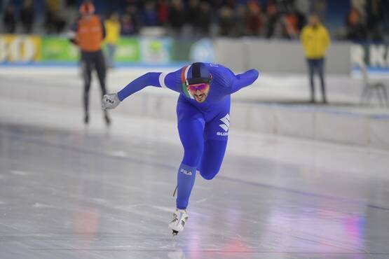 Coppa del Mondo Pattinaggio di Velocità, Ghiotto ancora sul podio: è argento nei 5000 metri