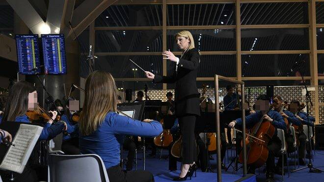 Fiumicino, l’aeroporto si trasforma in un auditorium: al Terminal 3 il concerto dei giovani talenti dell’Accademia di Santa Cecilia