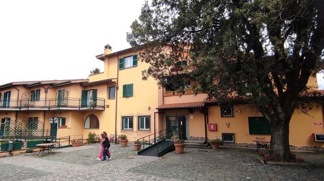 Al Residence Galileo di Rocca Priora gli anziani ospiti imparano a dipingere… le canzoni