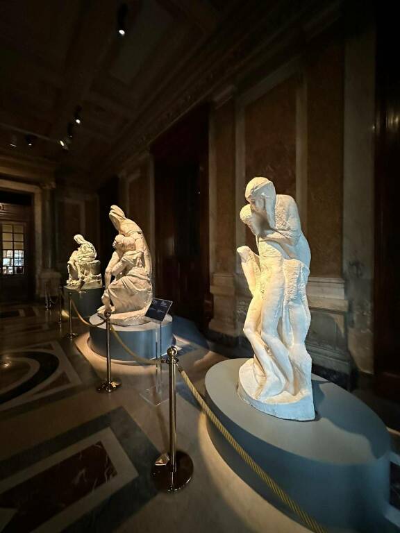 "L’amor di Michelagnolo": ai Musei Vaticani riuniti i calchi delle tre Pietà di Buonarroti