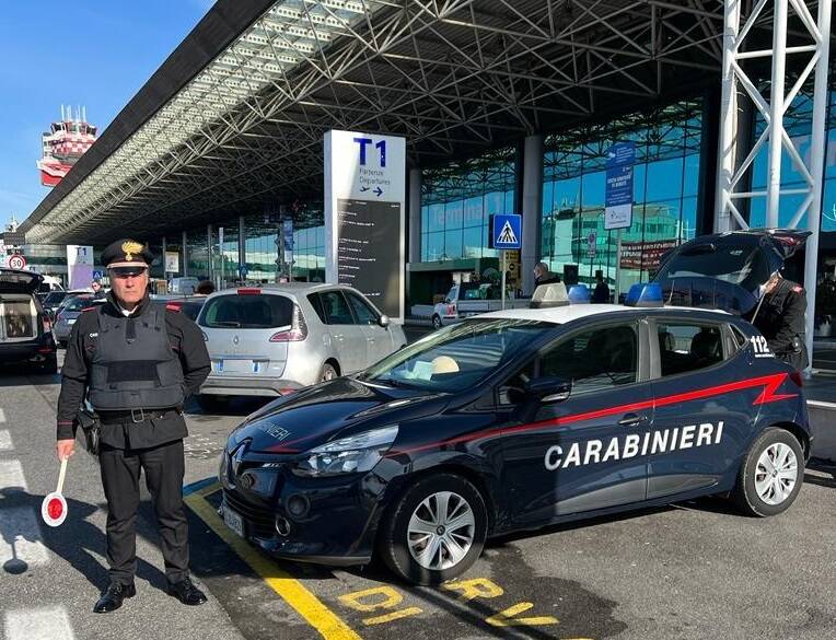 Carabinieri aeroporto